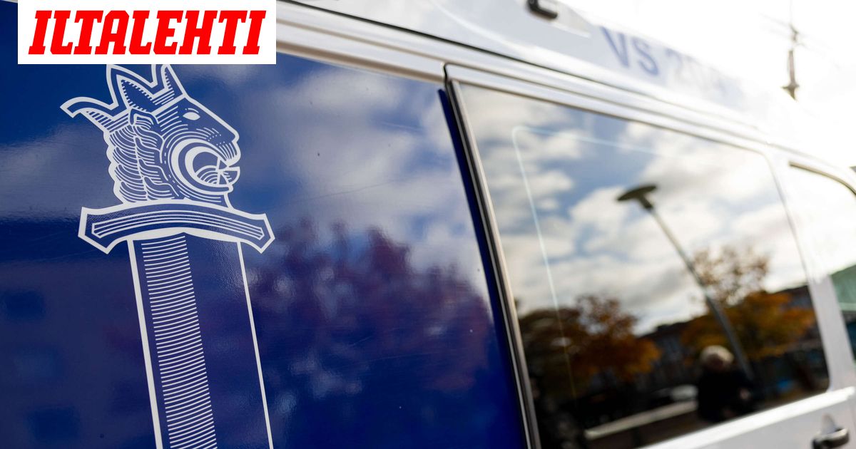 Autoilija suistui tieltä Kokkolassa ja kuoli – poliisi epäilee sairauskohtausta – kuvituskuva
