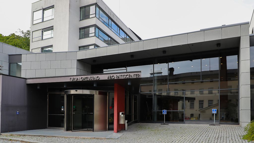 Ex-puolisonsa murhasta ja seksuaalirikoksista syytetylle tänään tuomio
