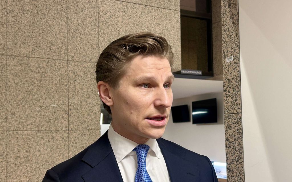 Häkkäsen erovaate herätti keskustelun puolustuspolitiikan suuntaviivoista