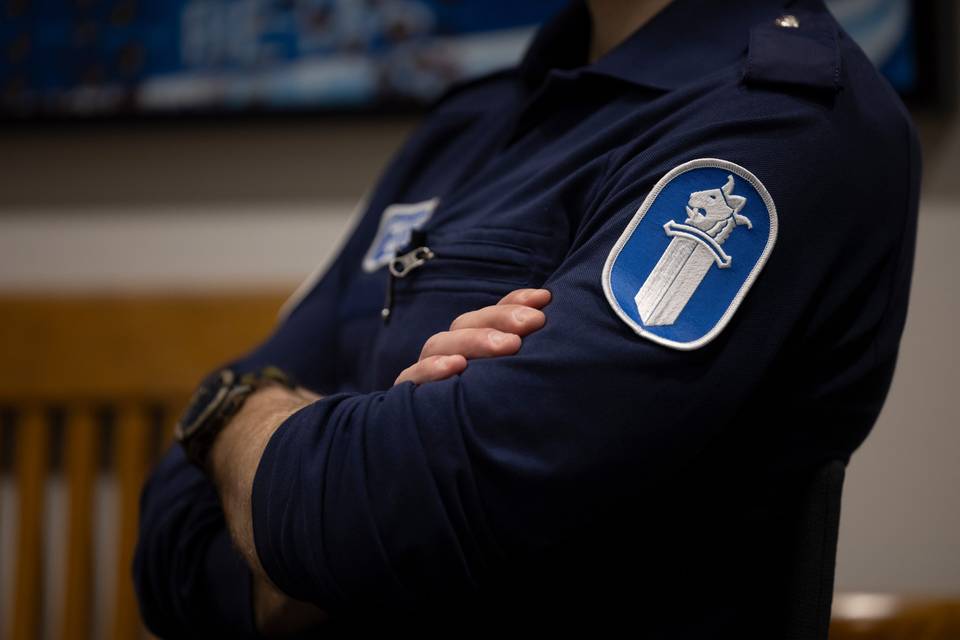 Hallituksen tavoite 8 000 poliisista ei toteudu aikataulussa – raja ylittyy ensi vuoden loppuun mennessä