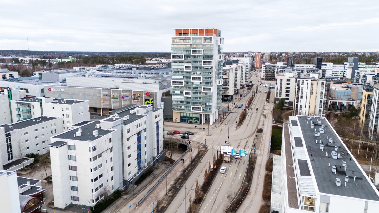 Ison Omenan lyhentynyt maksuton pysäköinti herättää ärtymystä Espoossa