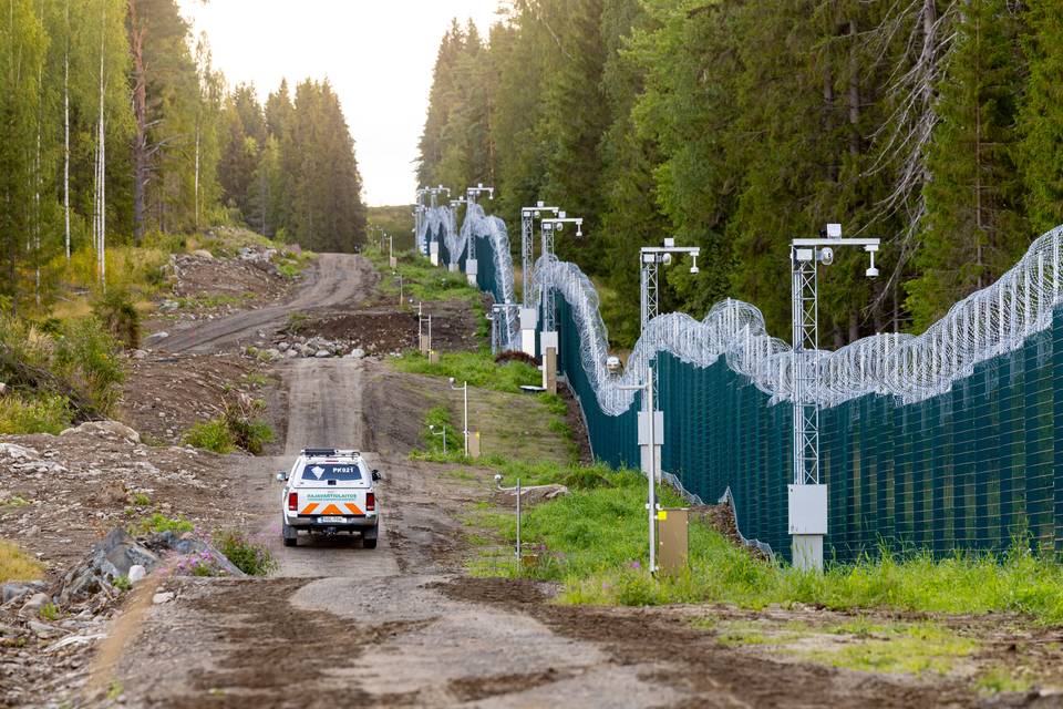 Itärajan esteaita on viimeistelyä vaille valmis – tällainen siitä tuli