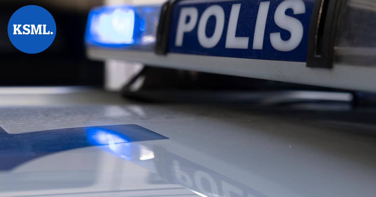Jalankulkija loukkaantui vakavasti jäätyään bussin alle Helsingissä – kuvituskuva