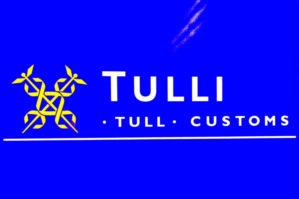 Kiina-pussukat kallistuvat – uusi tullimaksu tulee heinäkuussa EU:n ulkopuolisille verkkokauppaostoksille – kuvituskuva