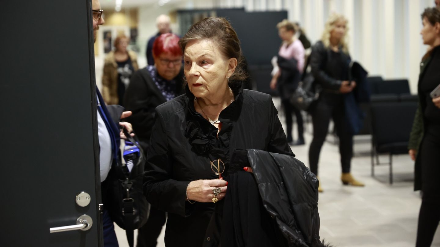 Kirsti Paakkasen siskontytär Regina Paanala on kuollut