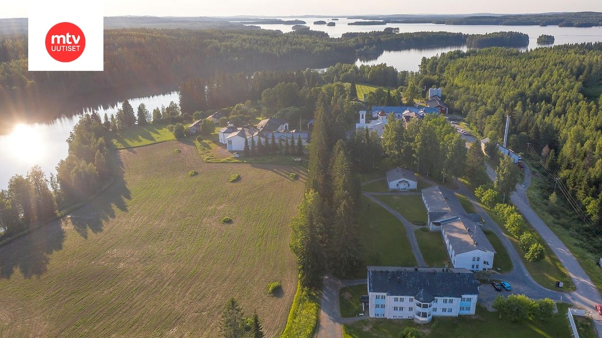 Matkustaja-alus ajautui kivikkoon Valamon luostarin lähellä – kuvituskuva