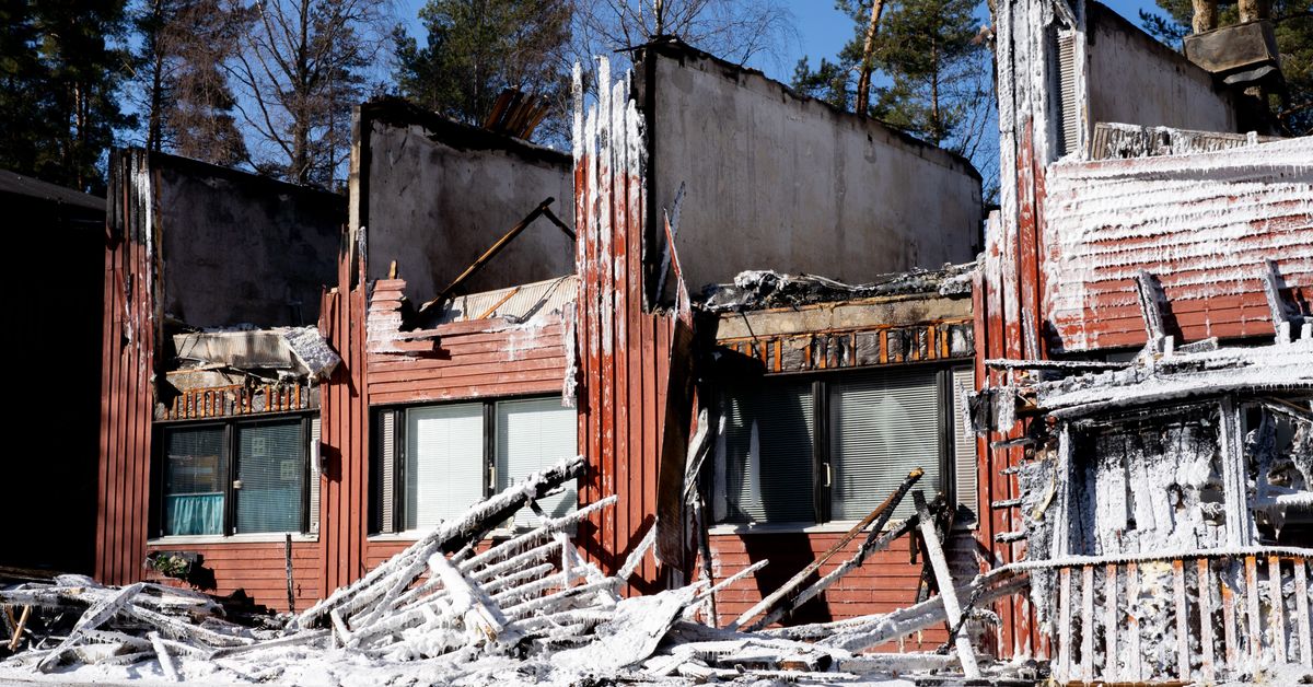 Pikkusikari sytytti tulipalon ja tuhosi luhtitalon Tampereella – sikarin polttajalle sakkoja