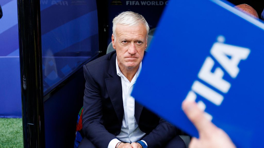 Ranskan päävalmentaja Didier Deschamps lähtee kotiin MM-kisoista äitinsä kuoleman vuoksi