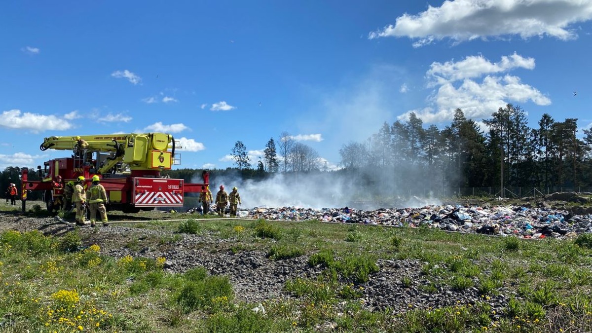 Sekajätekasa syttyi palamaan Turun Topinojan jätekeskuksessa