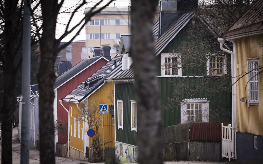 Vakava vaara kotona: kaappeihin unohtuneet akut ja paristot voivat syttyä
